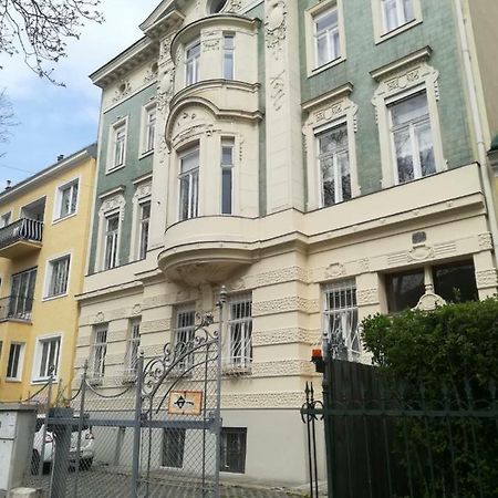 Ferienwohnung Hietzing Vienna Luaran gambar