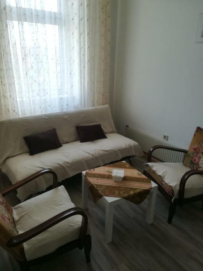 Ferienwohnung Hietzing Vienna Luaran gambar