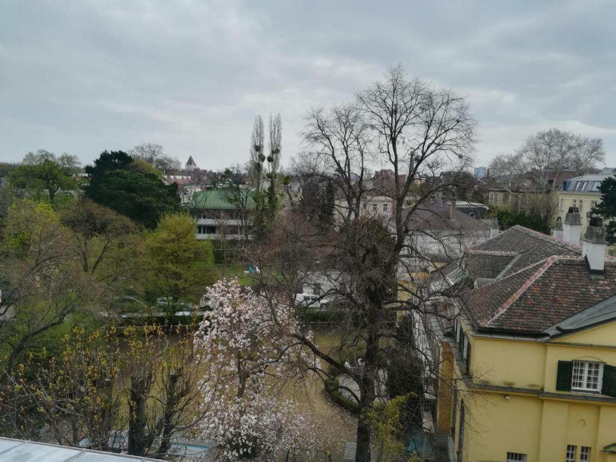 Ferienwohnung Hietzing Vienna Luaran gambar